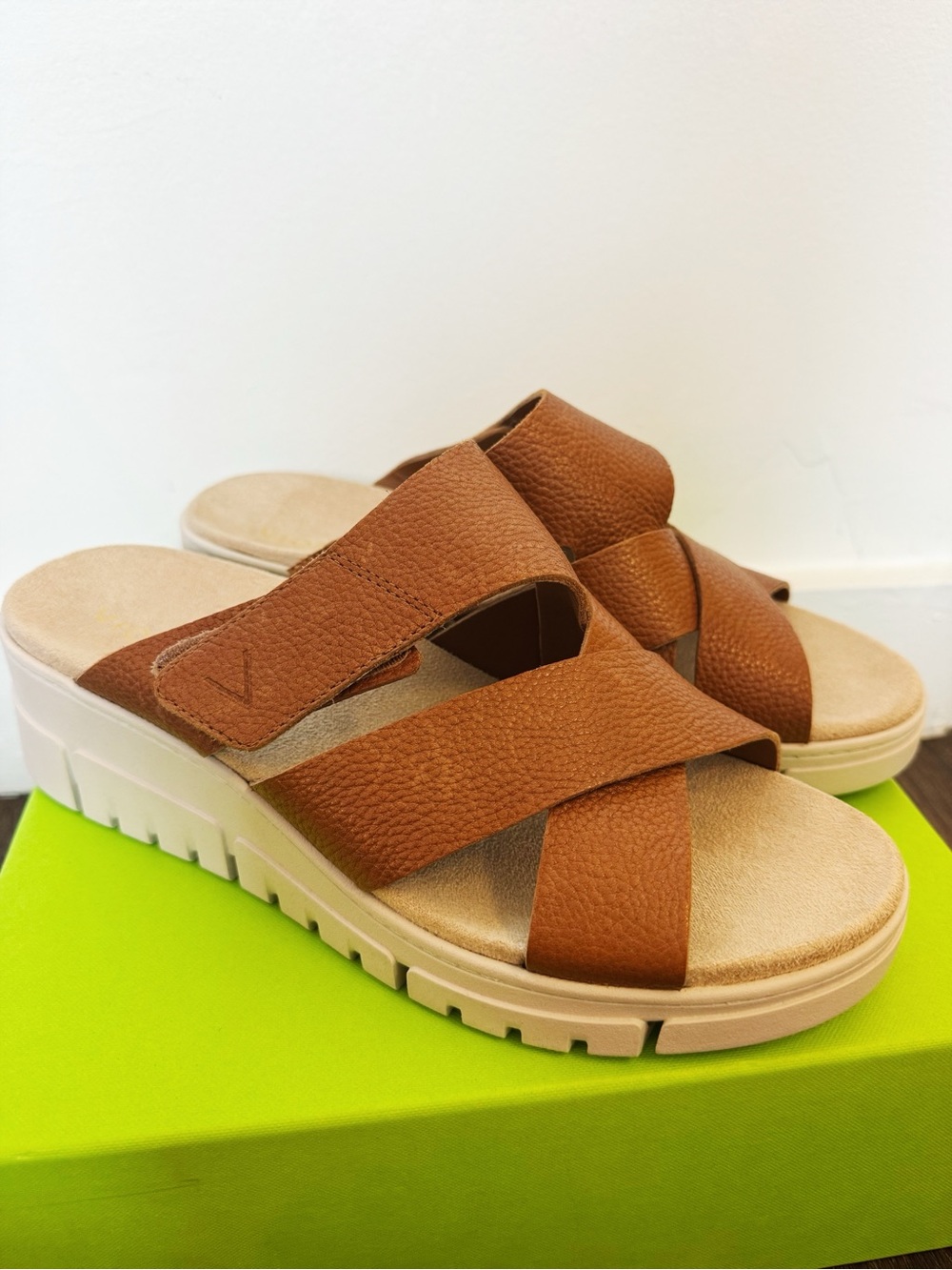 NEW Vionic Uptown Sunset Slide Sandal